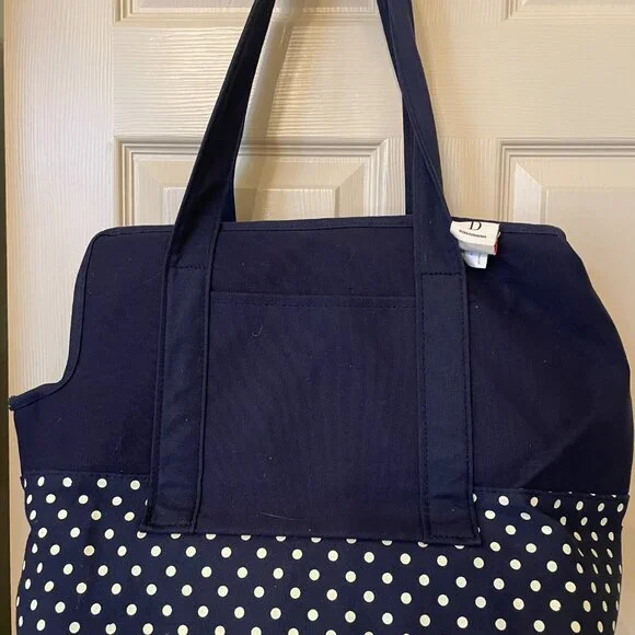 Adorable Pet Carrier Never Used - Picture 4 of 4